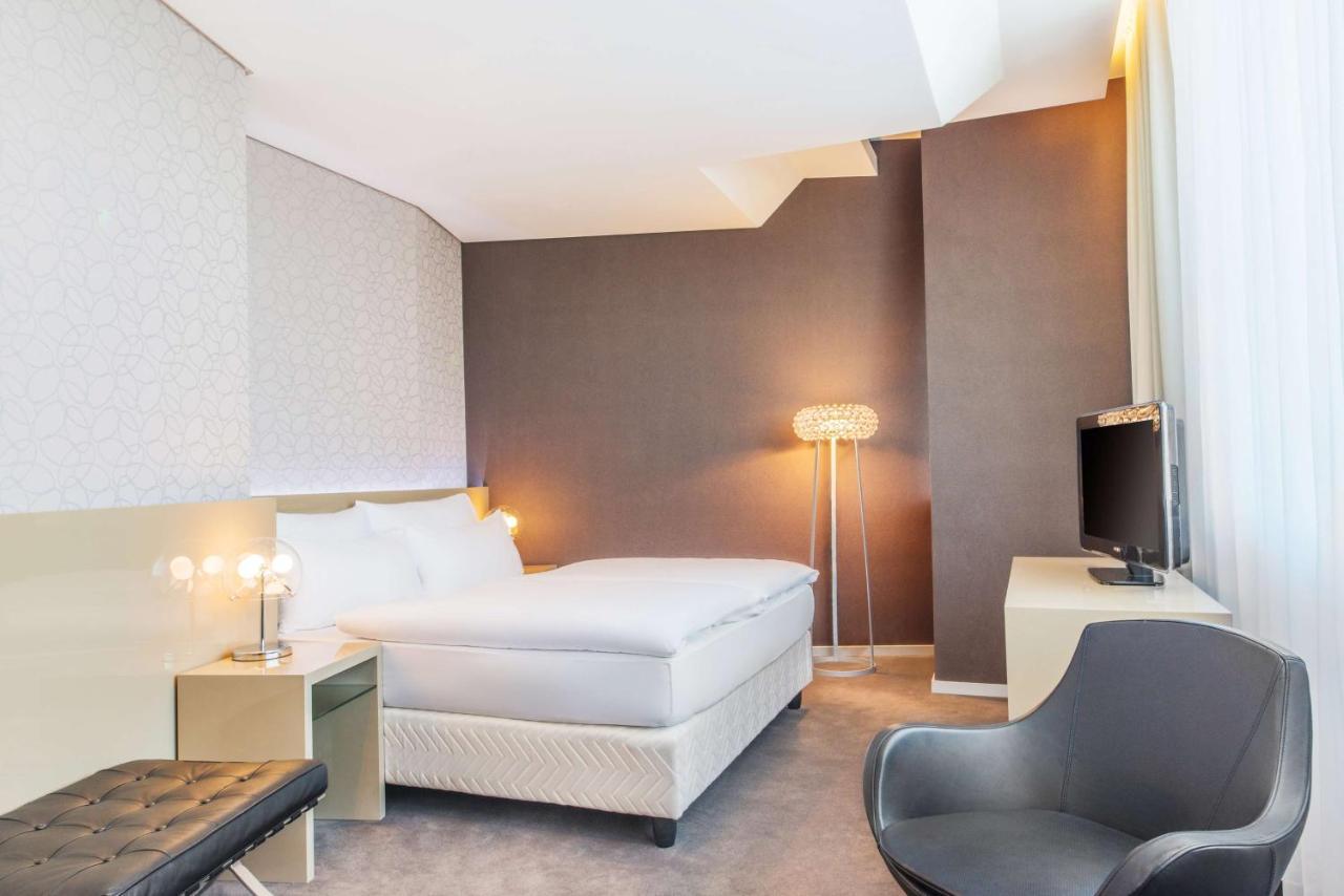 Nh Gate One Hotel 4*